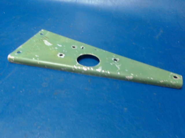 5626002-1 Cessna - BRACKET-LH FUEL SELECTOR VALVE